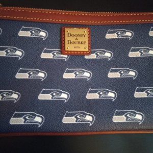 Dooney and Bourke wristlet